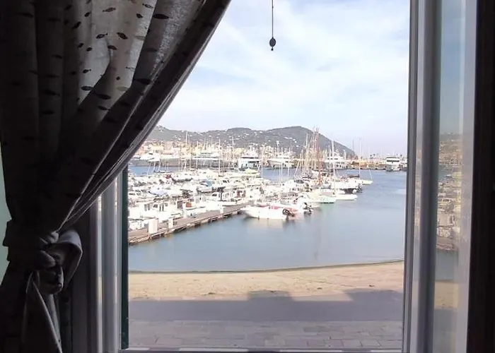 Iris Διαμέρισμα